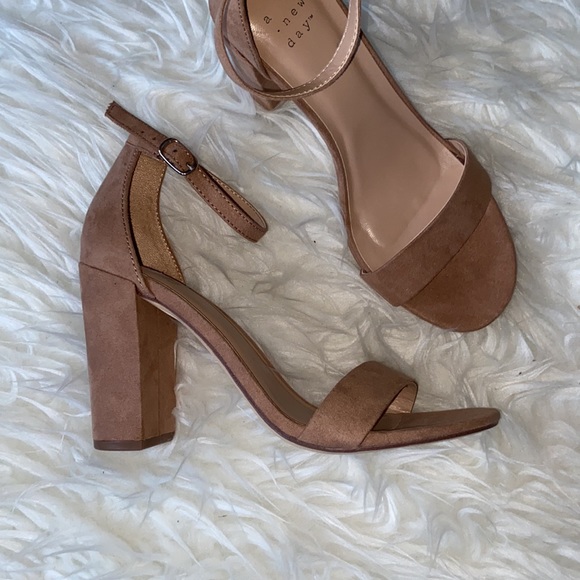 TARGET Tan Sandal Heels - Picture 4 of 4
